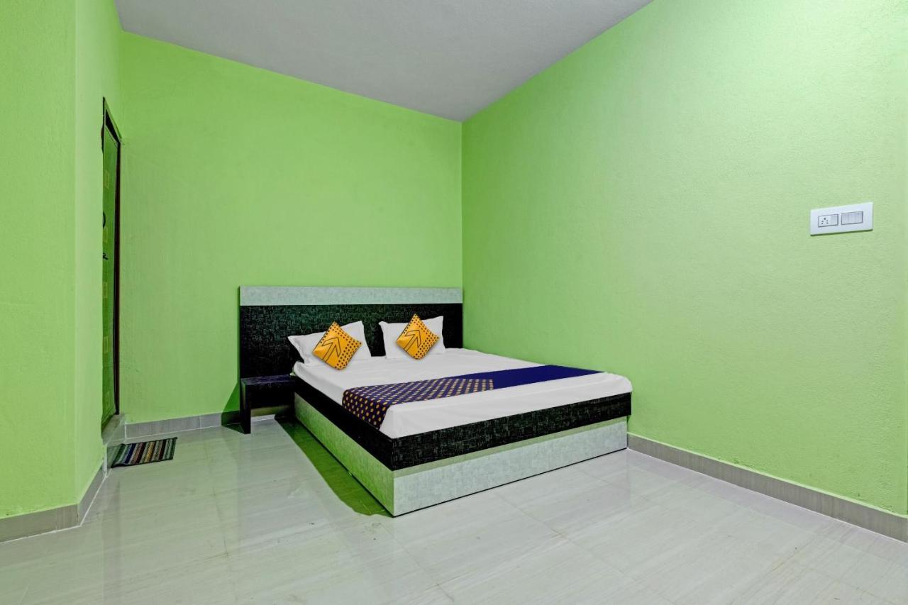 Spot On B R Comforts Krs Back Water Hotel Hosa Kannambādi Exterior photo