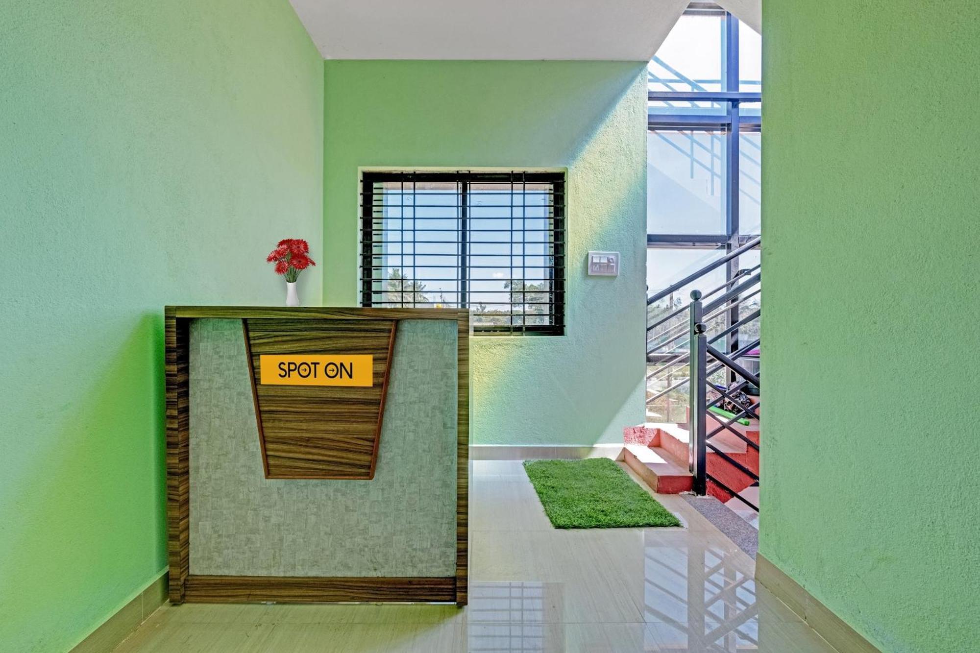 Spot On B R Comforts Krs Back Water Hotel Hosa Kannambādi Exterior photo